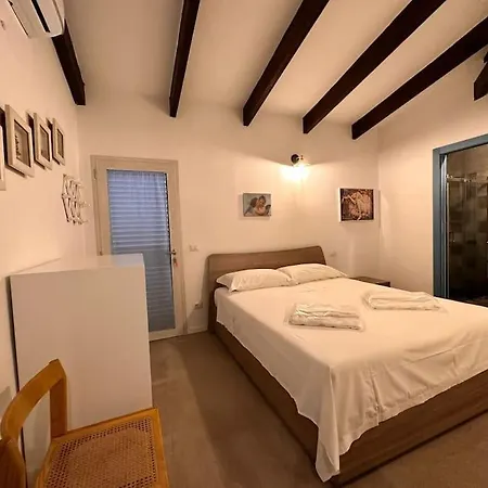 Terry - Heart Of Sardinia コスタ・パラディーゾ